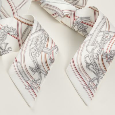 女性用シルクのセレクション | Hermès - エルメス-公式サイト